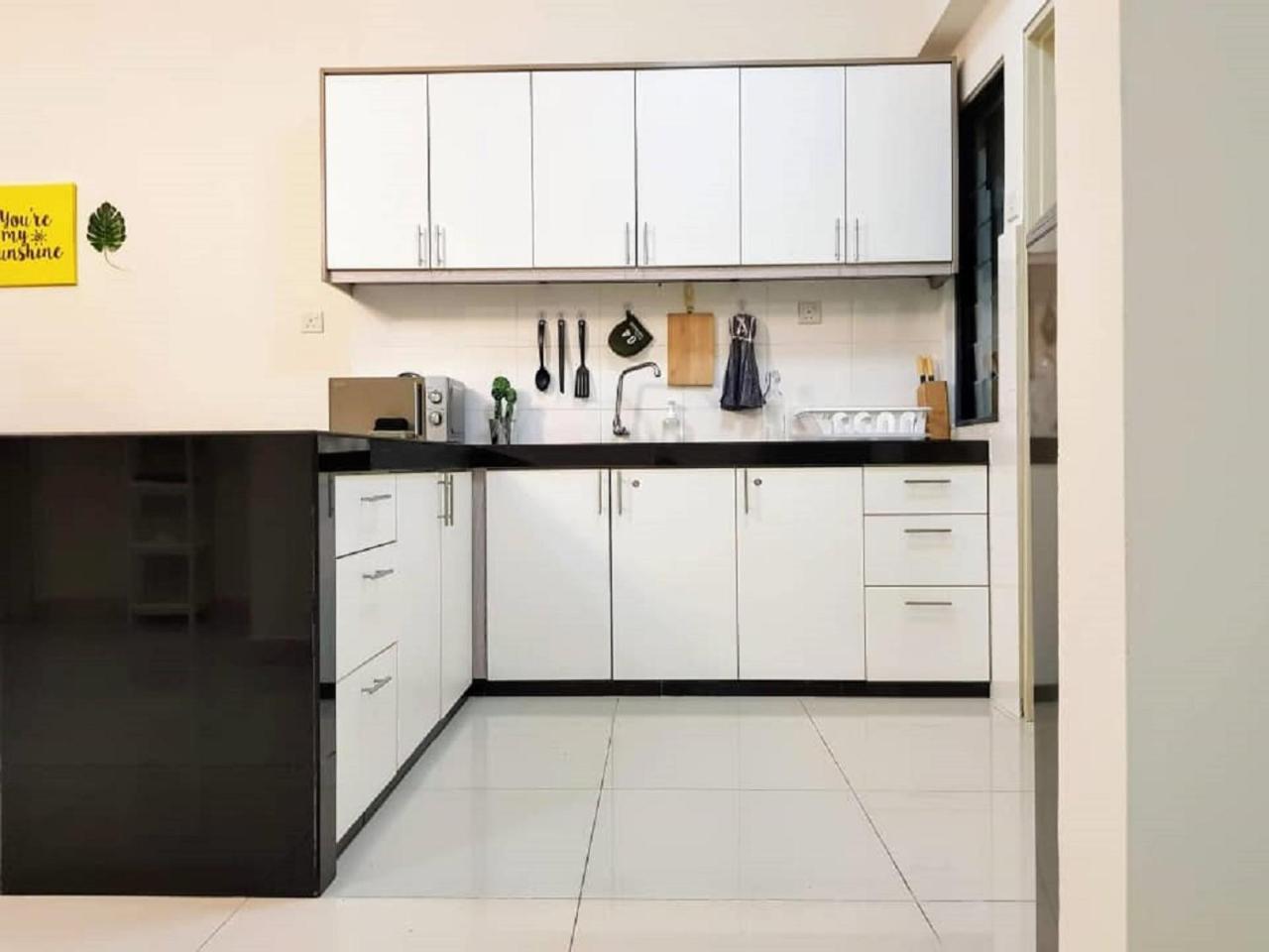 Puchong 8-12 Pax 5Min Lrt Cozy Apartment Ioi Mall Buitenkant foto